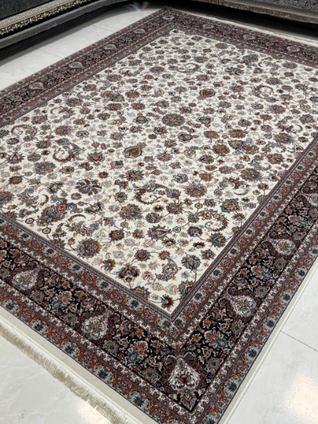 فرش 700 شانه طرح افشان گلریز زمینه کرم 